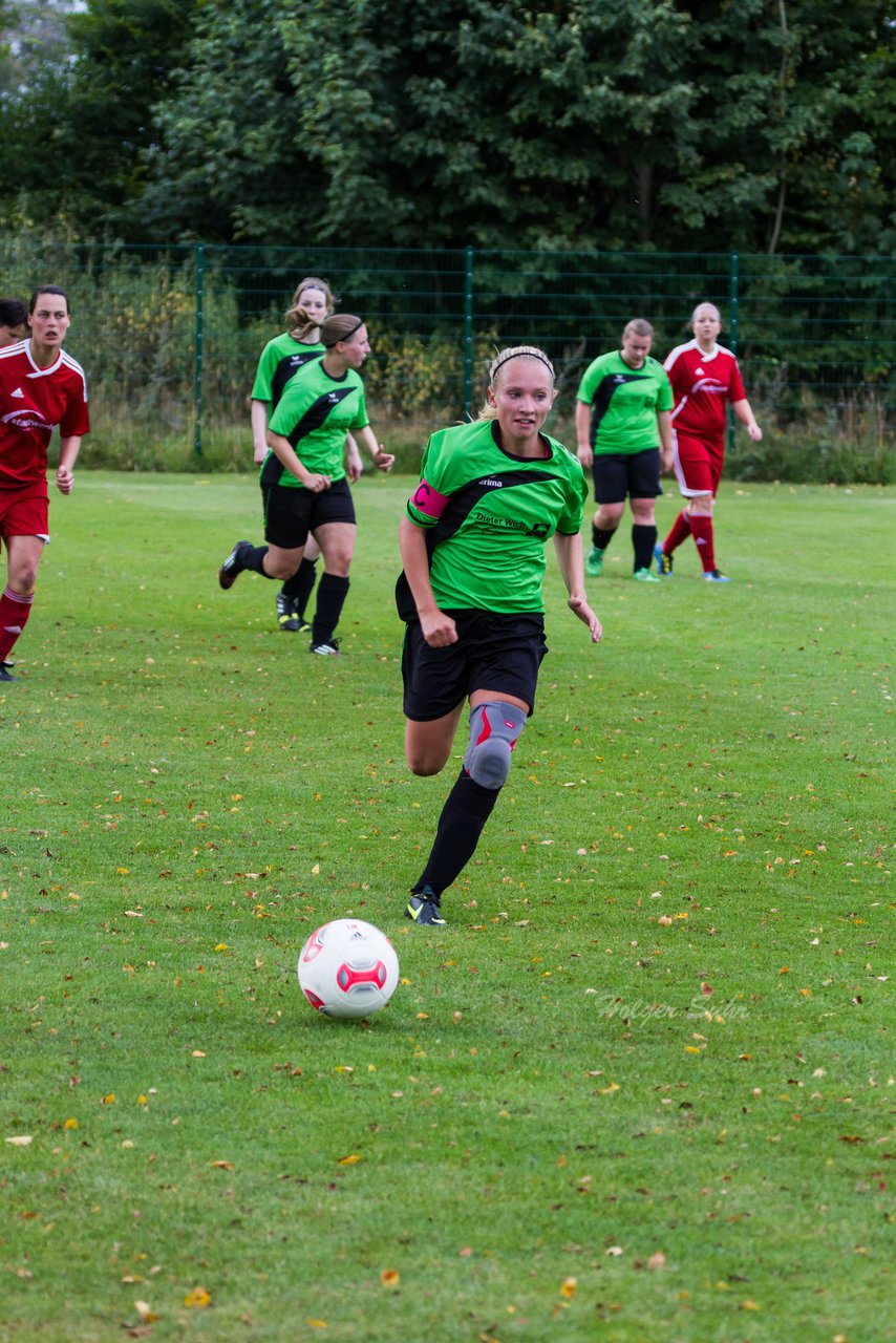 Bild 132 - Frauen SG Schmalfeld/Weddelbrook - Ratzeburger SV : Ergebnis: 1:7